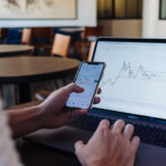 Wie das Internet Trading für Privatpersonen erschwinglich machte
