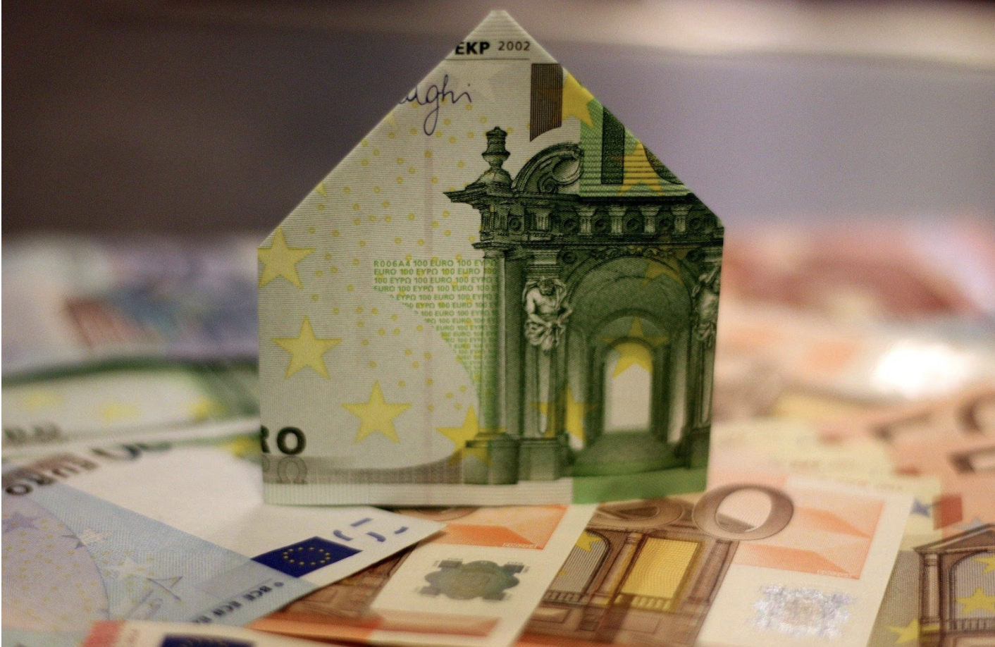 Für Immobilienkredite gelten im EU-Ausland oftmals besondere Regelungen